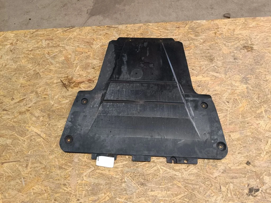 Engine splash shield/under tray 8200431054