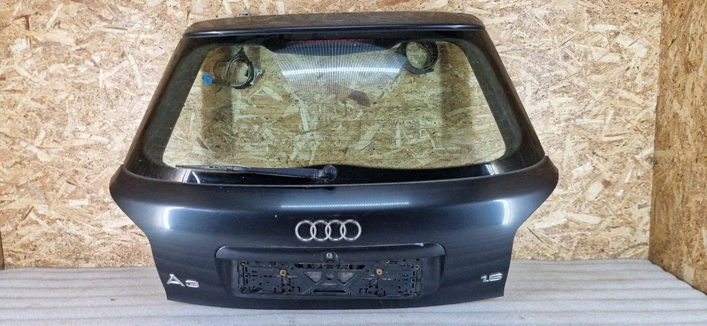 Tailgate/trunk/boot lid