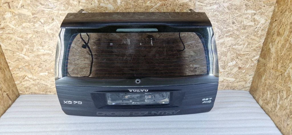 Tailgate/trunk/boot lid – rear