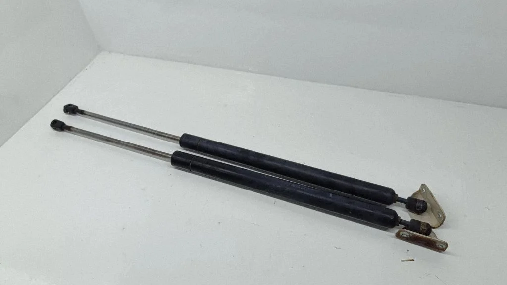 Tailgate/trunk strut/damper – Volkswagen Transporter - Caravelle T4 (1991-2003)