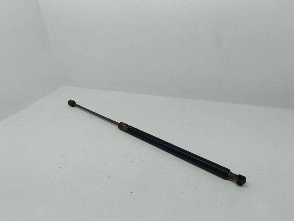 Tailgate/trunk strut/damper – Hyundai Santa Fe (2000-2006)