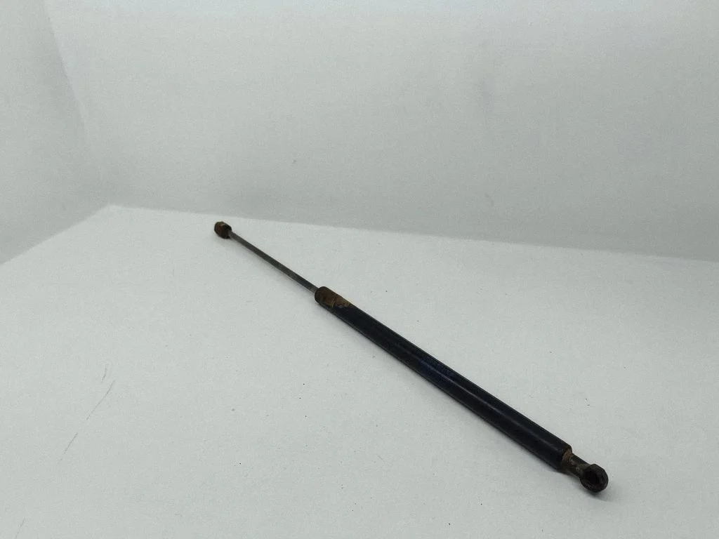 Tailgate/trunk strut/damper – Hyundai Santa Fe (2000-2006)