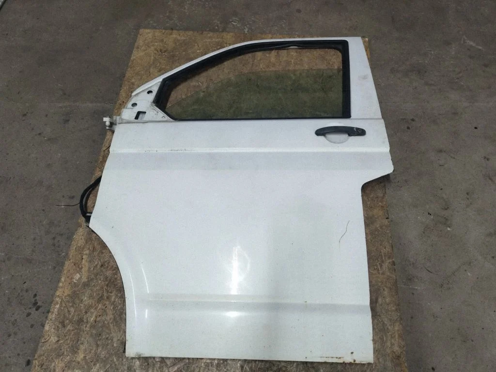 Front door – Volkswagen Transporter - Caravelle T5 (2003-2015)
