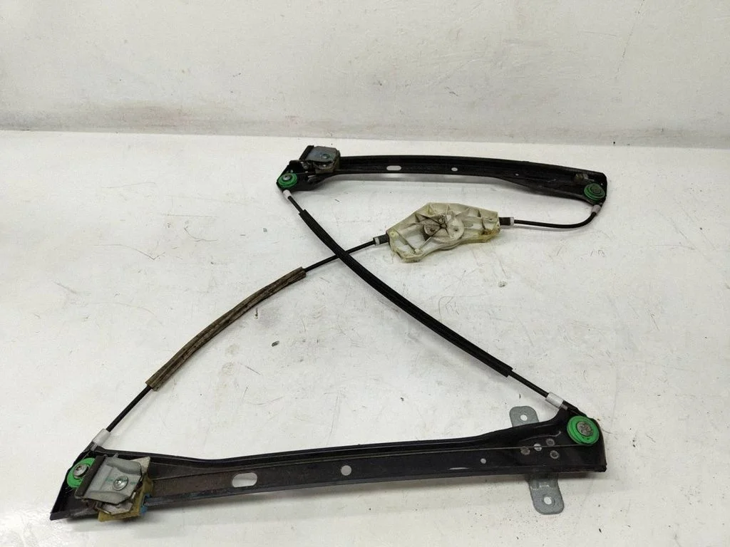Front window lifting mechanism without motor 994854108