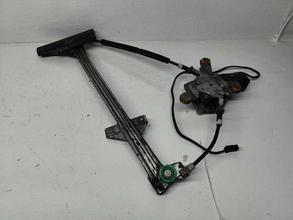 Priekinio el. lango pakėlimo mechanizmo komplektas
