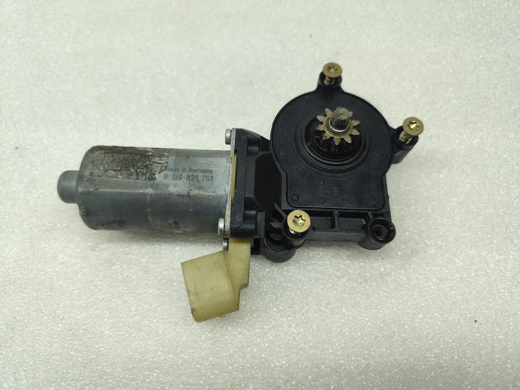Front door window regulator motor 0130821761