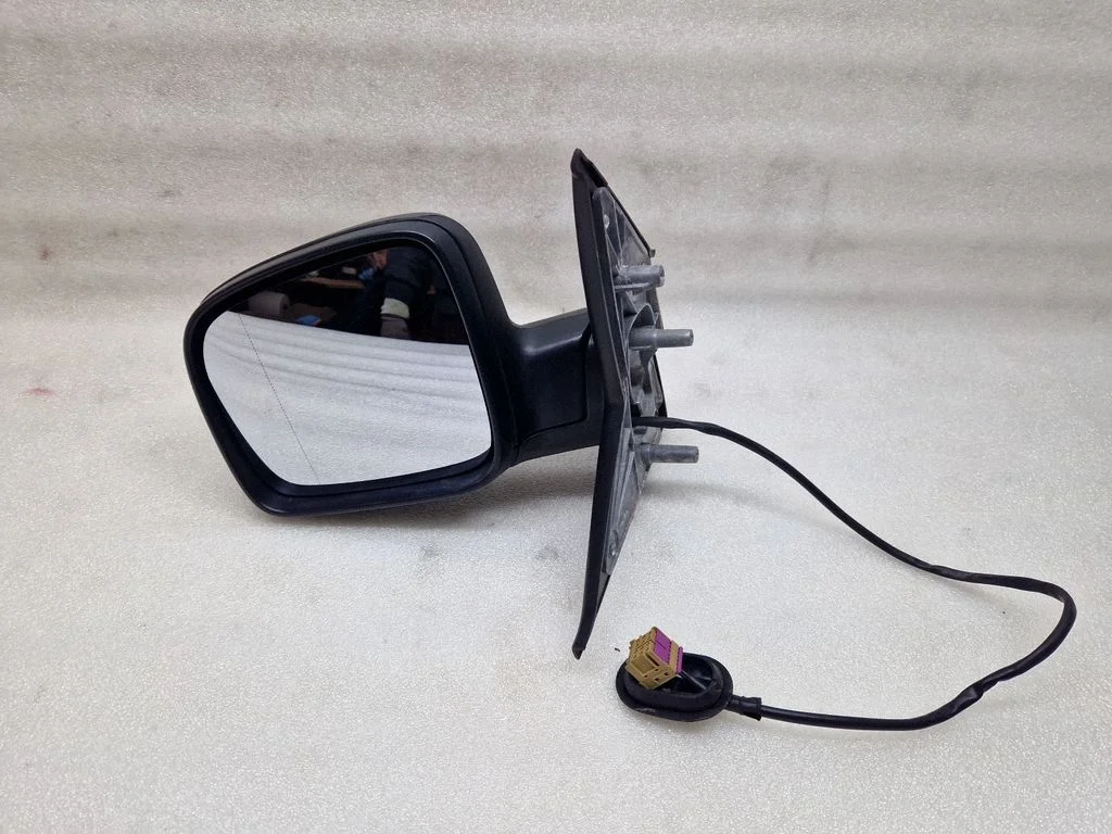 Front door electric wing mirror – front left