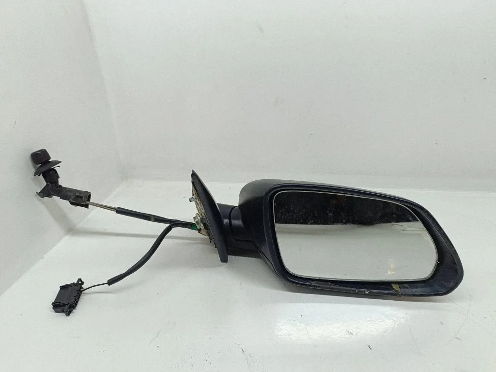 Front door electric wing mirror – Skoda Octavia Mk2 (1Z) (2004-2013)