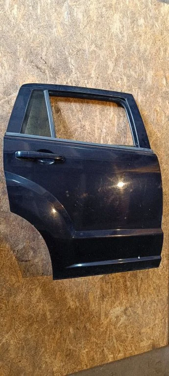 Rear door – right