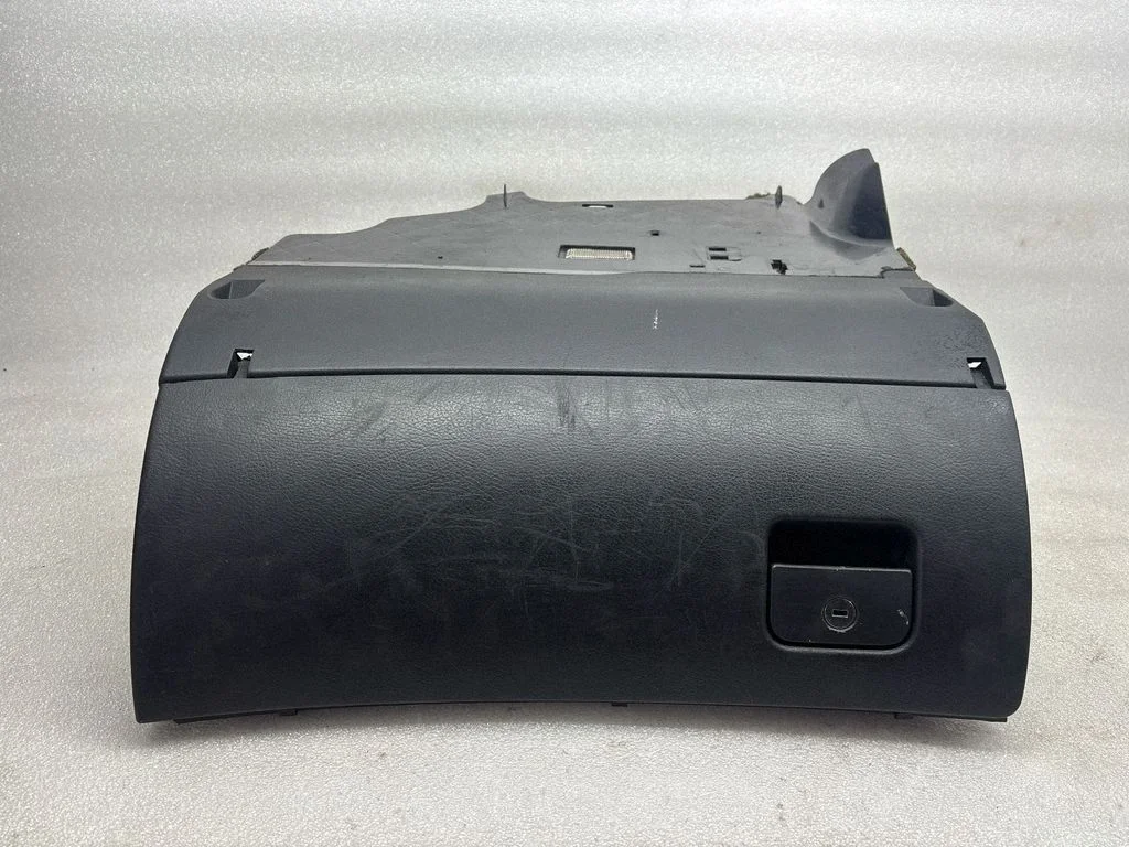 Glove box 4B1857035AD
