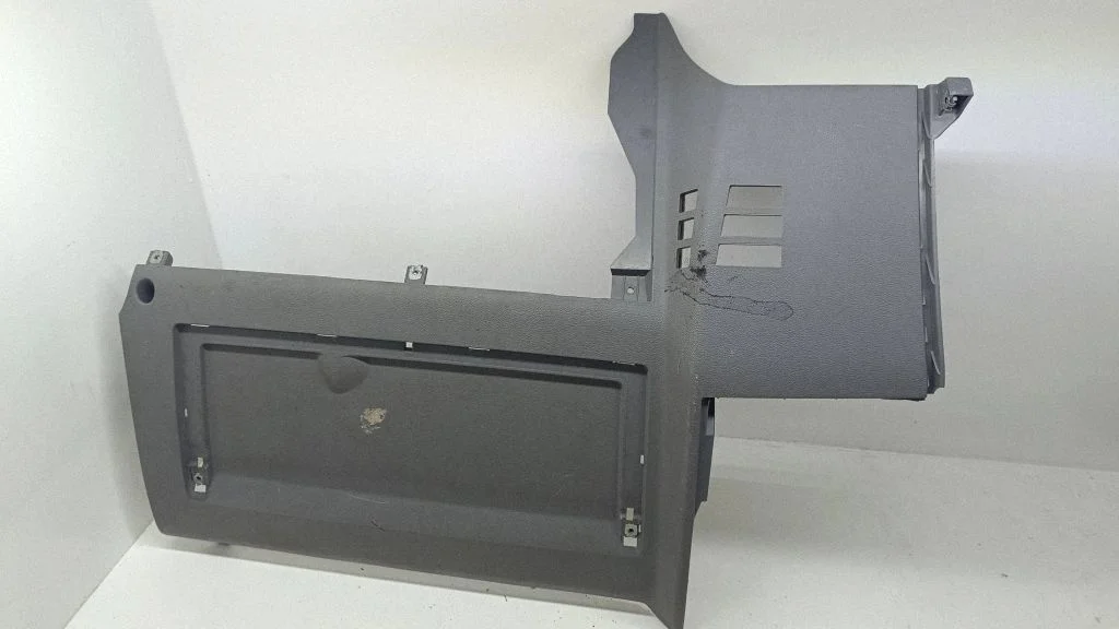Dashboard lower bottom trim panel – Volkswagen Transporter - Caravelle T5 (2003-2015)