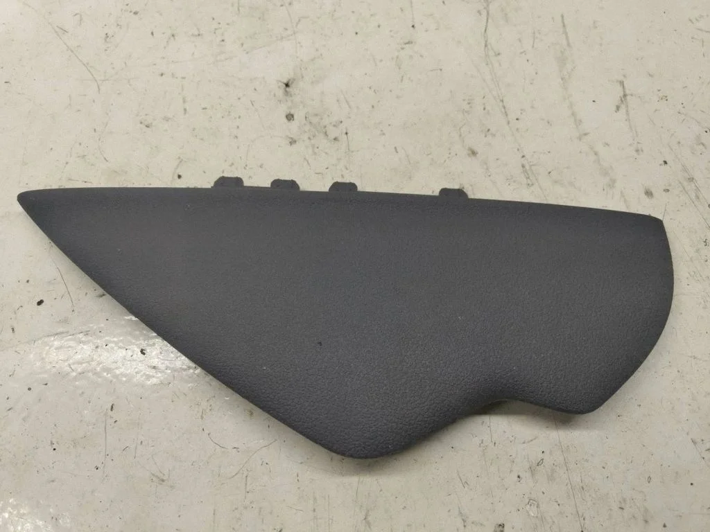 Dashboard side end trim – Volkswagen Caddy (2004-2010)