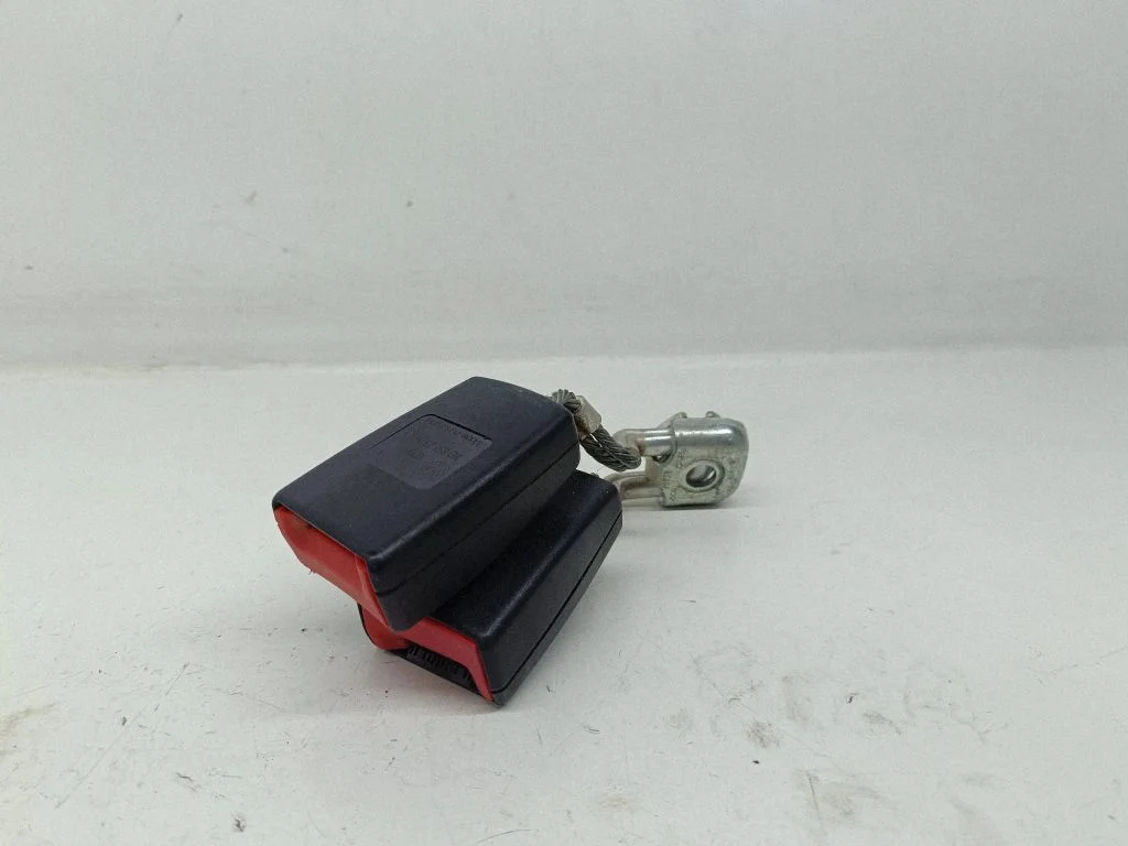 Aizmugurējās drošības jostas sprādze – Volkswagen Jetta V (2005-2010)