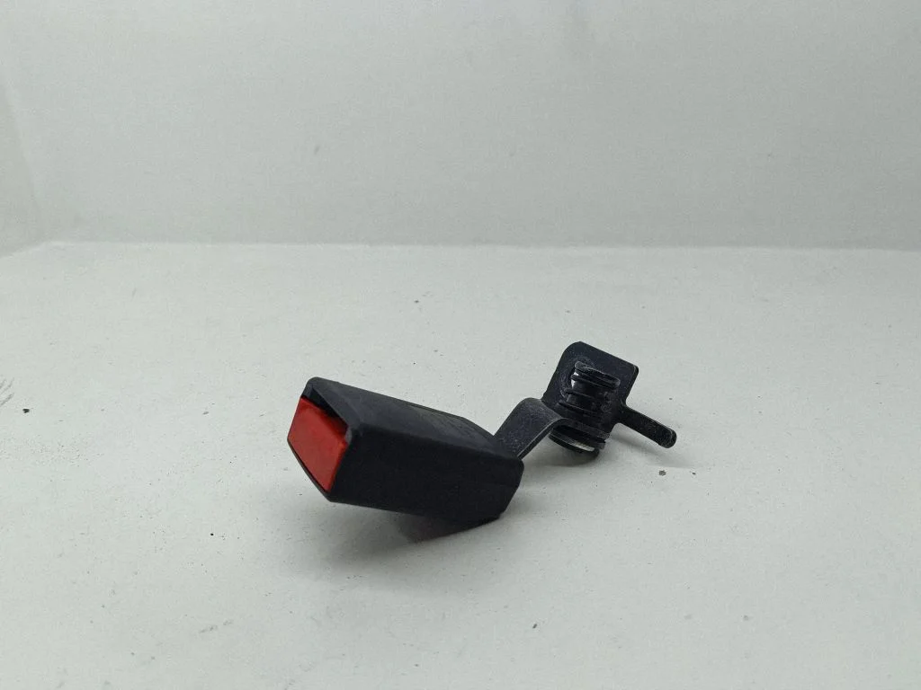 Rear seatbelt buckle – Opel Insignia A (2008-2017)