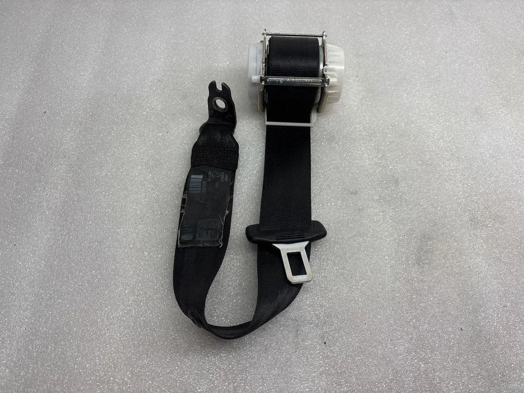 Tagumine turvavöö 33026463