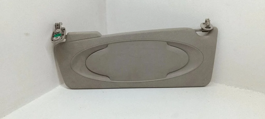Sun visor