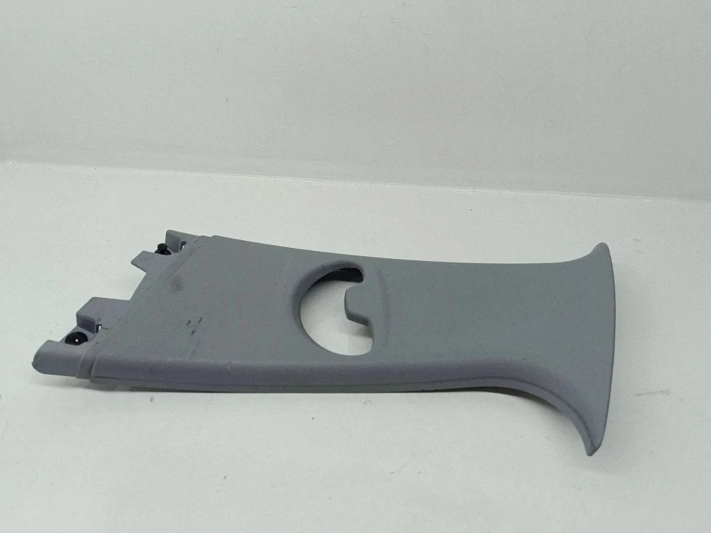 (B) pillar trim (top) – BMW 1 Series E81 E87 (2004-2011)