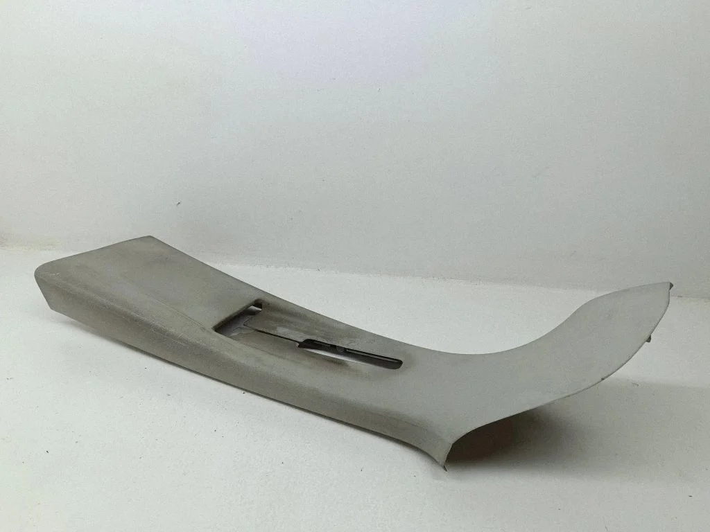 (B) pillar trim (top) – Volkswagen Transporter - Caravelle T5 (2003-2015)