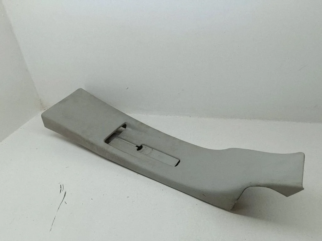 (B) pillar trim (top) – Volkswagen Transporter - Caravelle T5 (2003-2015)