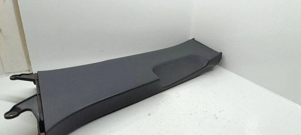 (B) pillar trim (bottom) – Volkswagen Jetta V (2005-2010)