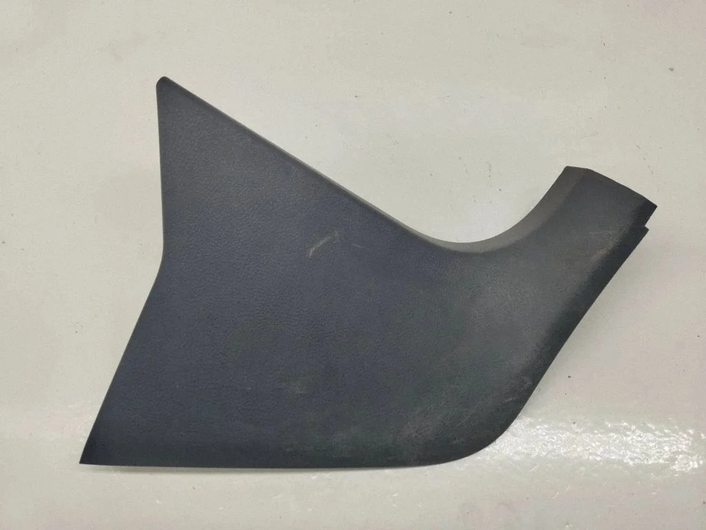 Esilävise kate (sisemine) – Volkswagen Passat B6 (2005-2010)
