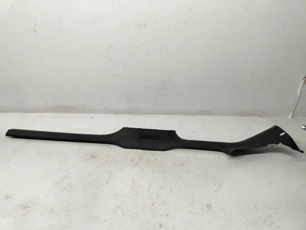 Front sill trim cover 1K5853372