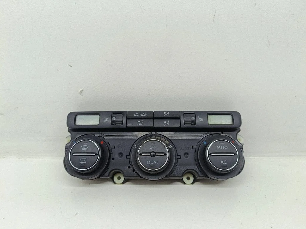 Kliimaseadme/kütte juhtplokk (salongis) – Volkswagen Passat B6 (2005-2010)
