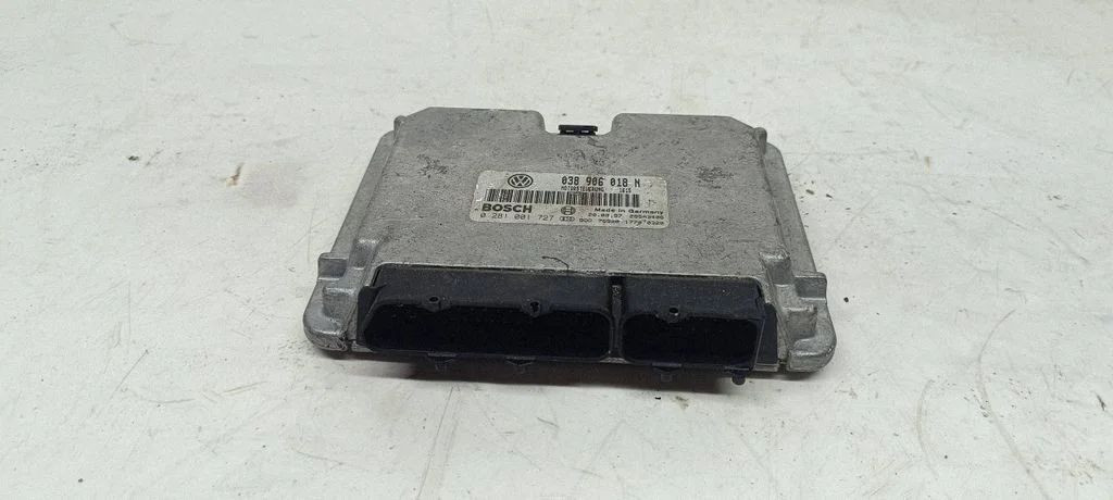 Dzinēja vadības bloks 038906018N