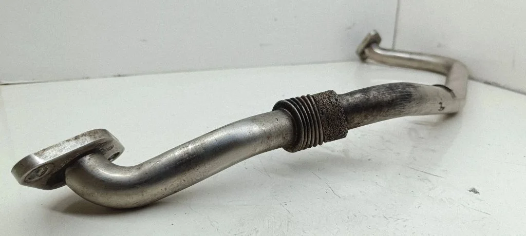 EGR-klapi toru (-d)/ voolik (-ud) – Volkswagen Passat B6 (2005-2010)