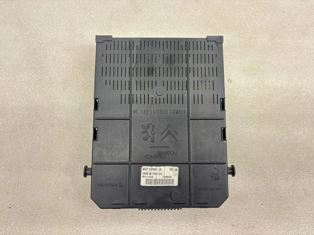 Fuse module 281171731B