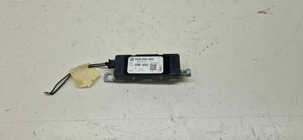 Antenni võimendi 3C9035552