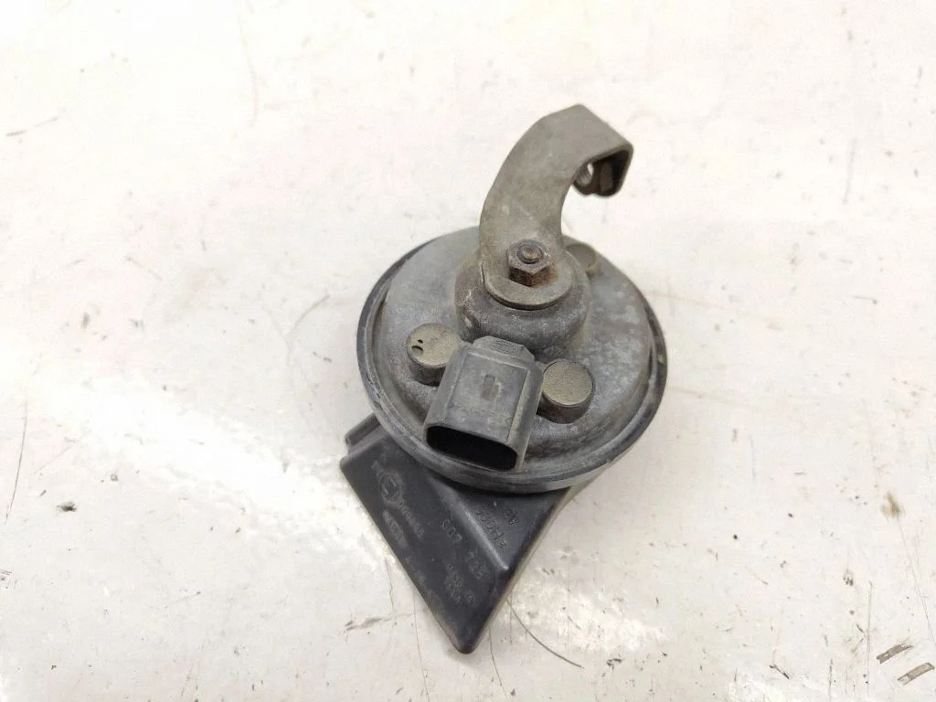 Horn signal – Volvo S40, V40 (1995-2004)