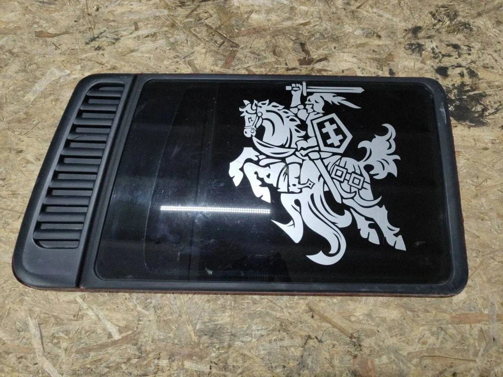 Rear side window 703819905