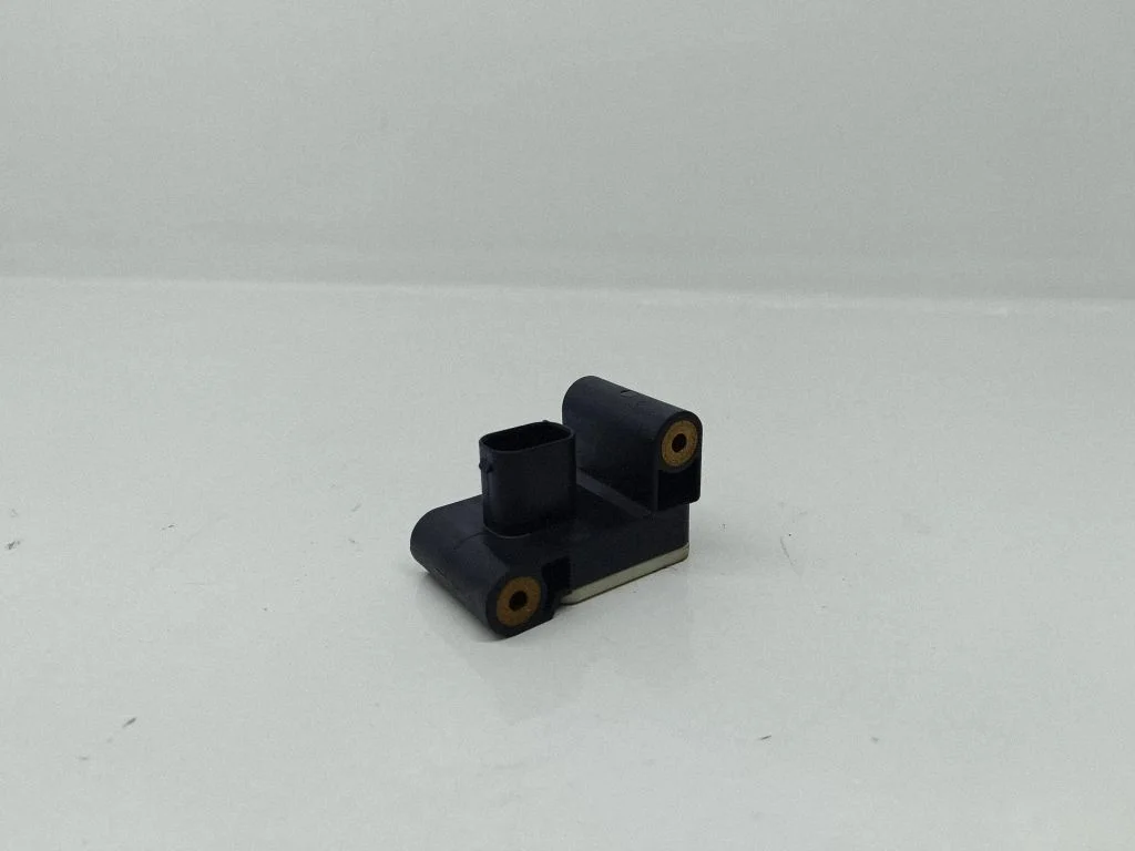 Airbag deployment crash/impact sensor – BMW 1 Series E81 E87 (2004-2011)