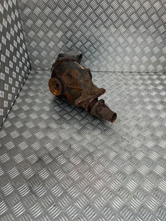 Rear differential 7524325