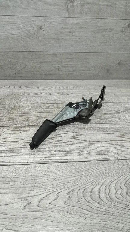Handbrake/parking brake lever assembly – BMW 3 Series E90 E91 (2005-2012)
