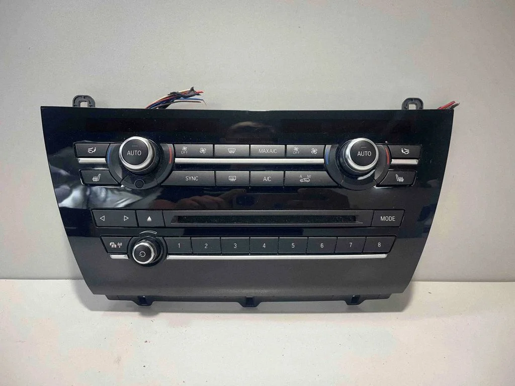Salona ventilatora regulēšanas slēdzis 6818675