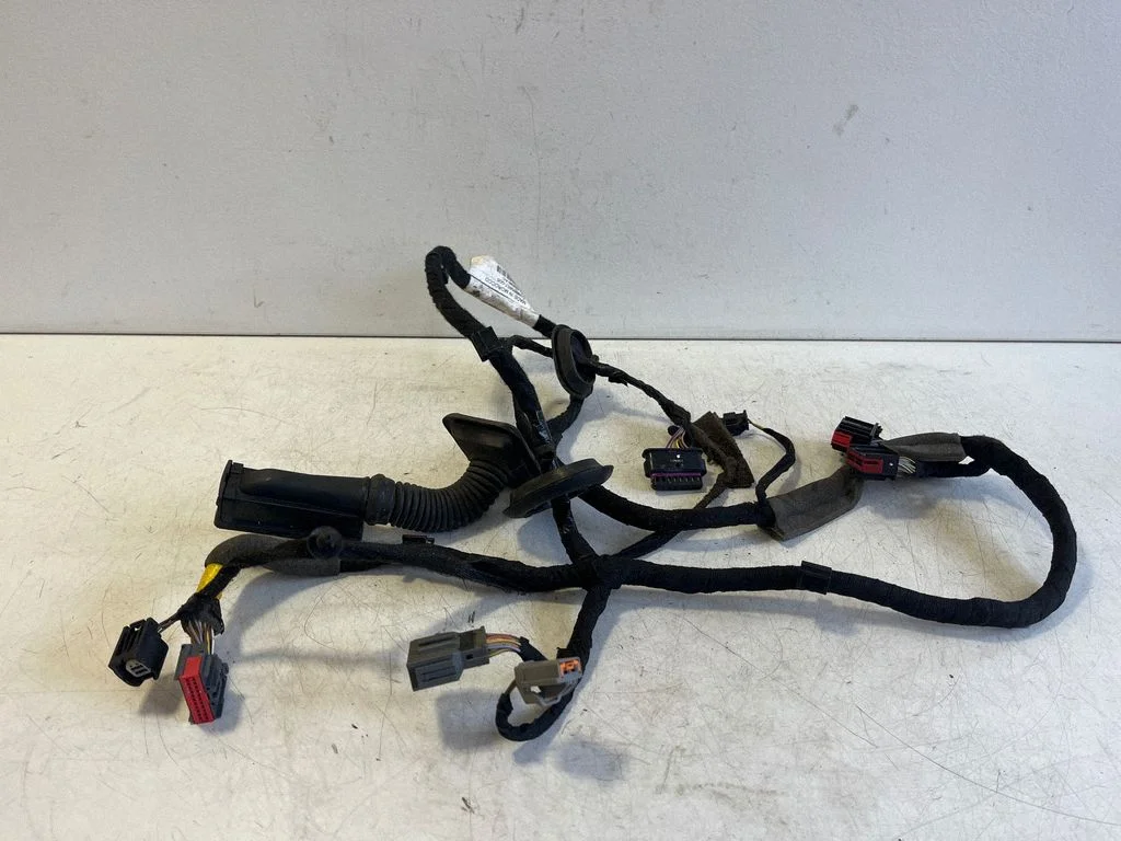 Esiukse juhtmestik 32143928AC