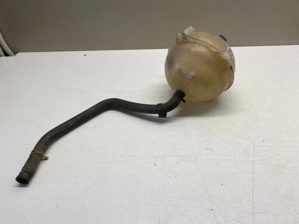 Coolant expansion tank/reservoir 701121407B