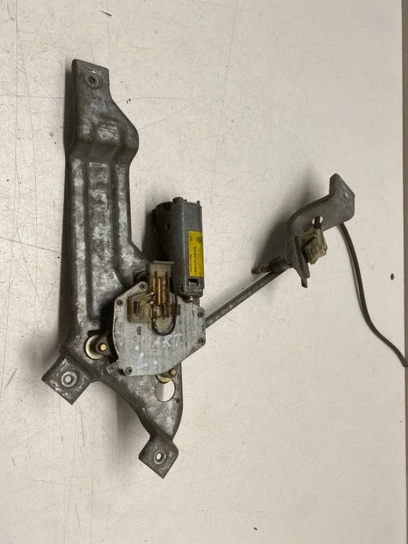 Rear window wiper motor 701955801