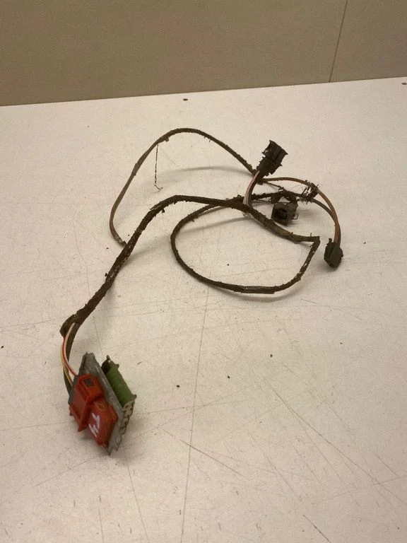 Heater blower motor/fan resistor 7D1959263C