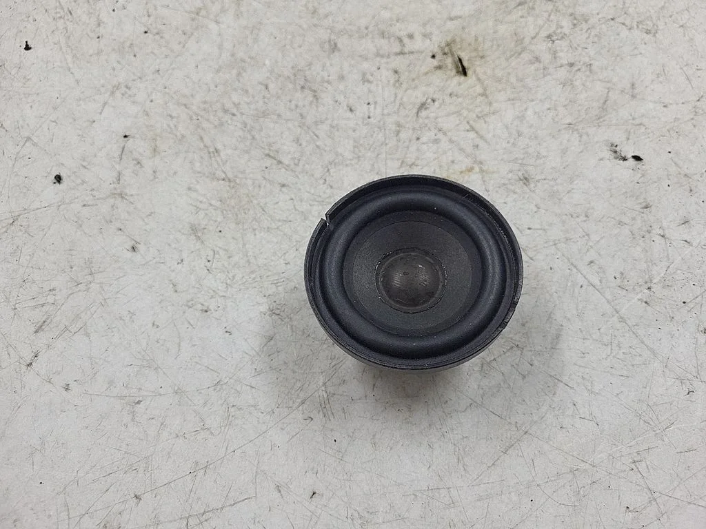 Subwoofer speaker 61928910