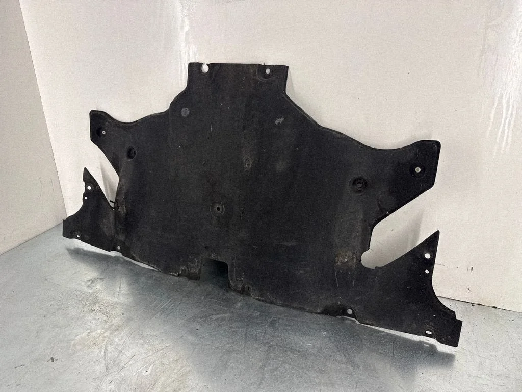 Rear underbody cover/under tray 110431300A