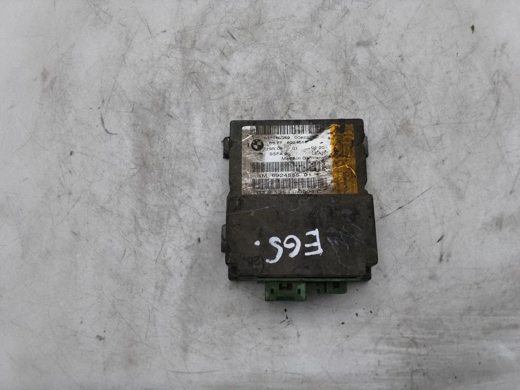 Airbag control unit/module 6924555