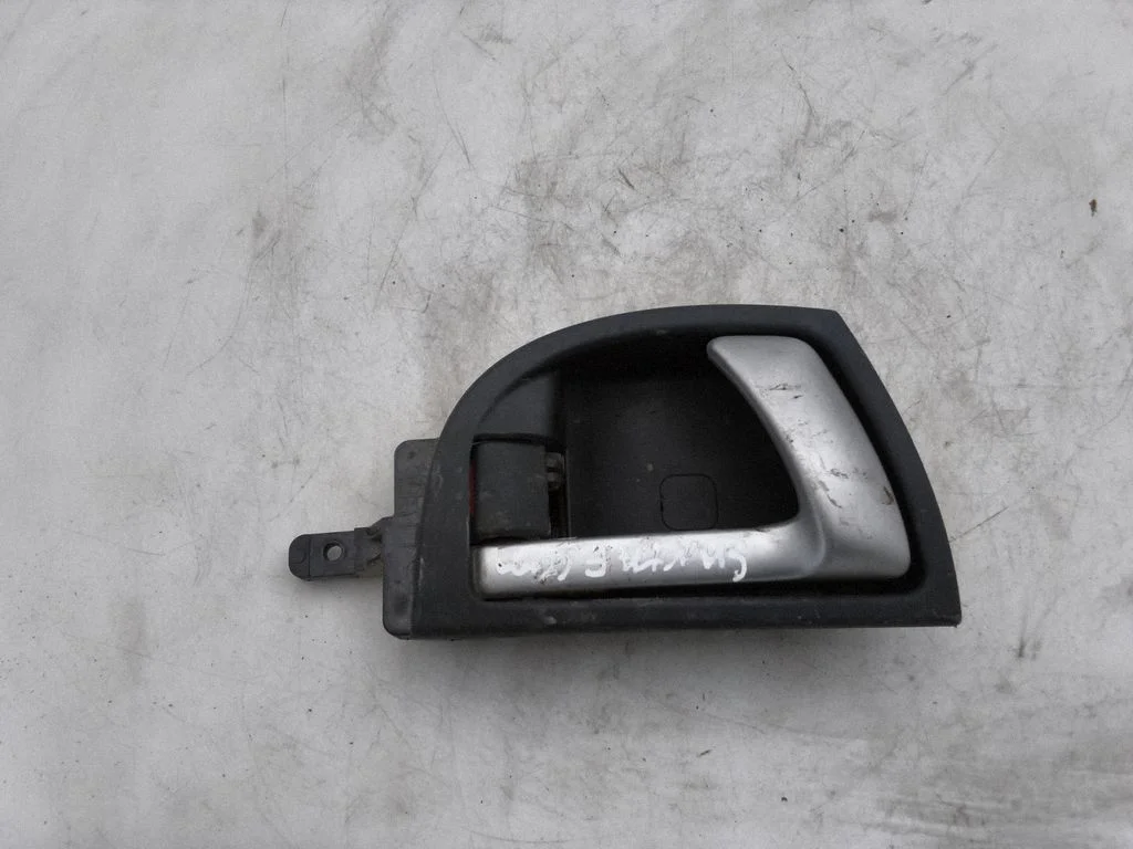 Klamka wewnętrzna drzwi przednich – Hyundai Santa Fe (2006-2012)