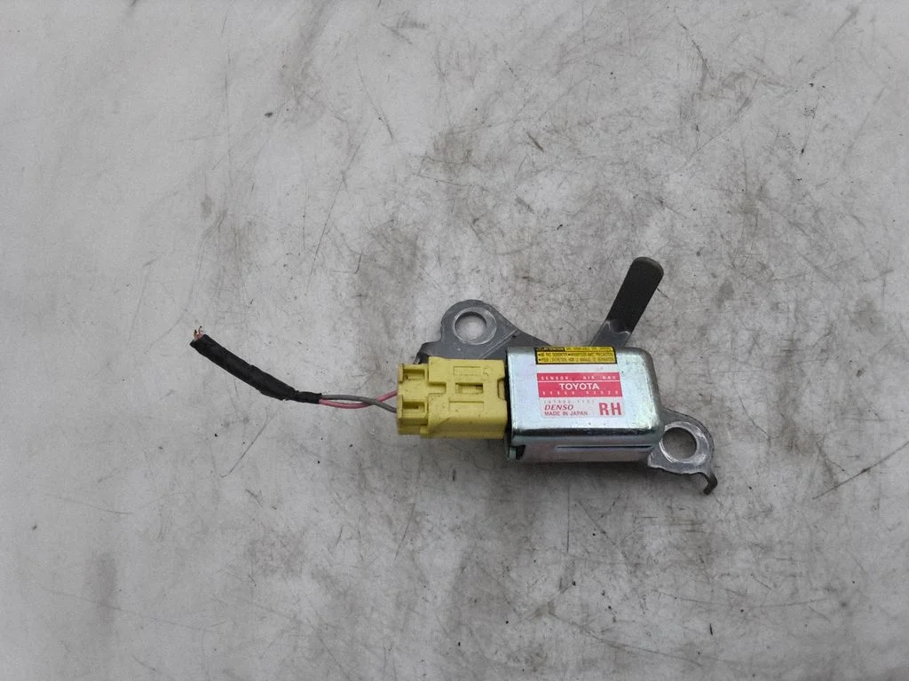 Airbag deployment crash/impact sensor 8986042020