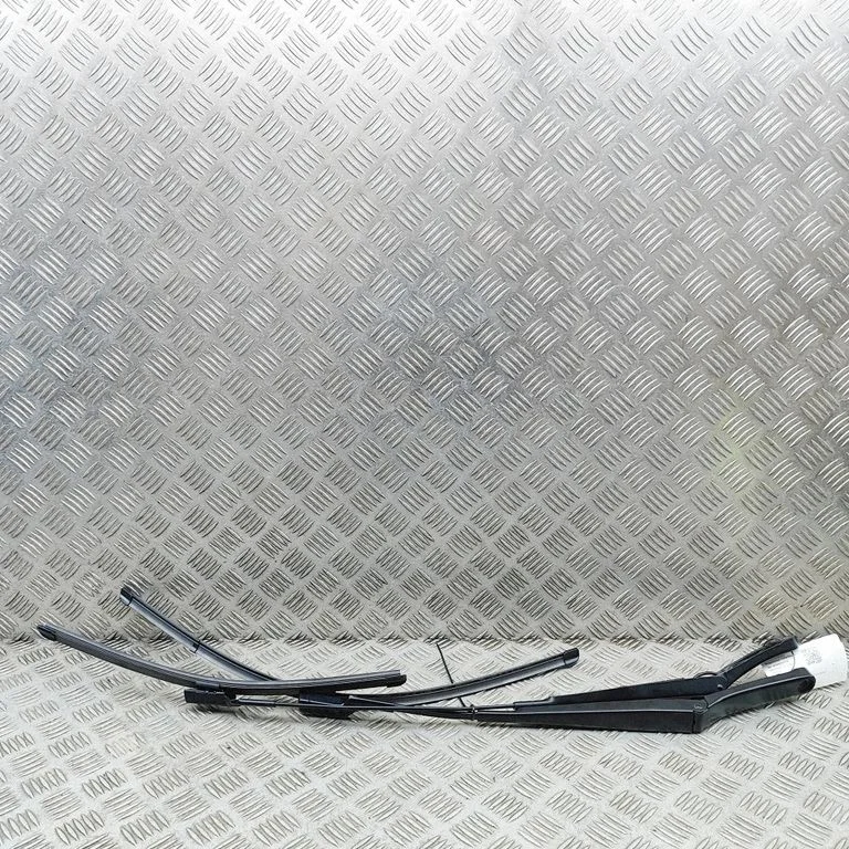 Windshield/front glass wiper blade – Volkswagen Golf VIII (2019-)