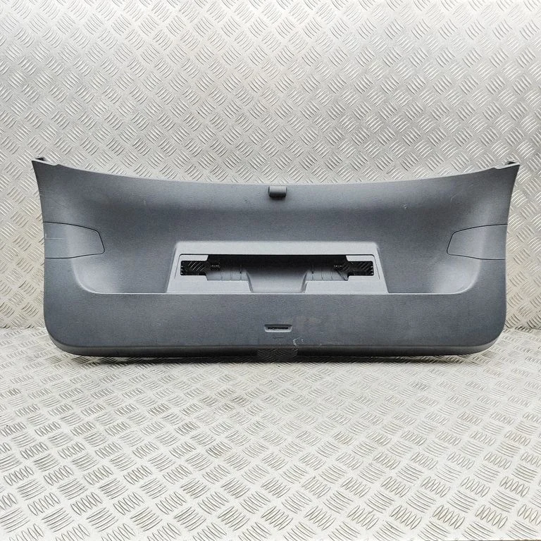 Aizmugurējā vāka apdare 5H6867601B