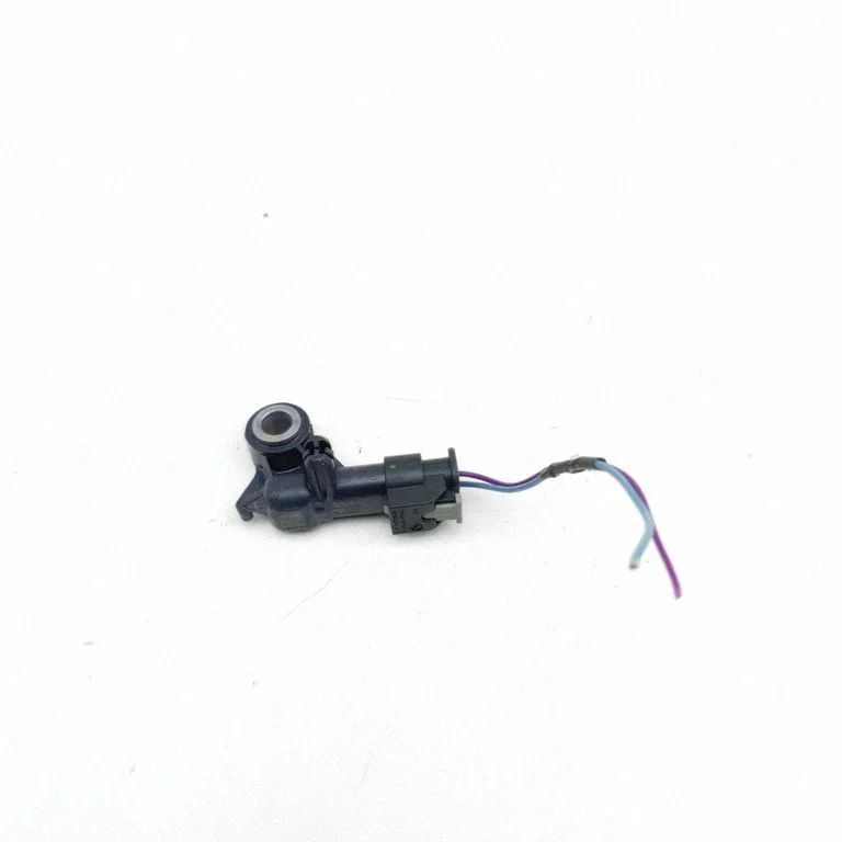 Drošības spilvenu trieciena sensors 103676100A