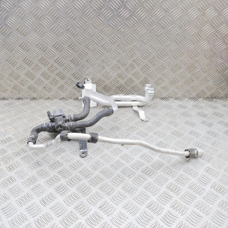 Engine coolant pipe/hose – Volkswagen Tayron II (2024-)